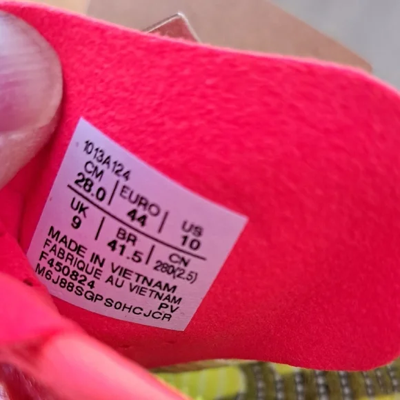 ASICS Metaspeed Edge Paris - Color: Safety Yellow/Black - Size: 10 - Picture 9 of 9